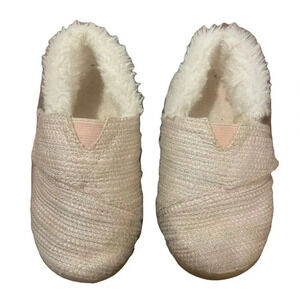 Tom's Pink & Silver Glitter Faux Fur Slippers Size 7 Toddle